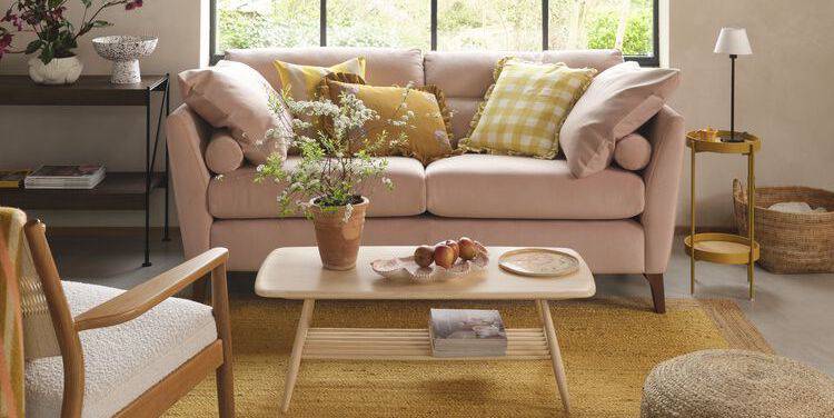 أفضل طريقة لتنظيف الكنب